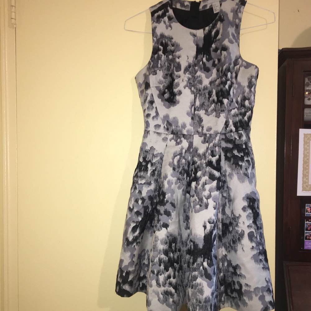 H and M Formal Dress!! WORN ONCE!! HIGH QUALITY✨✨